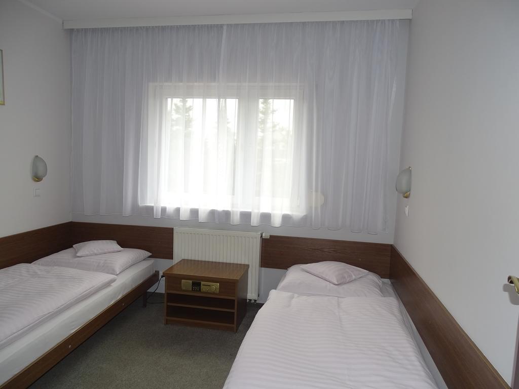 Motel 2000 Stęszew Kültér fotó