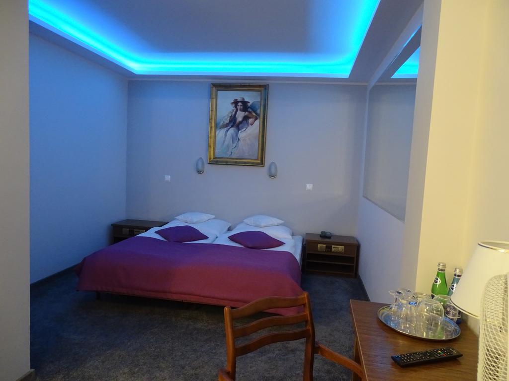 Motel 2000 Stęszew Kültér fotó