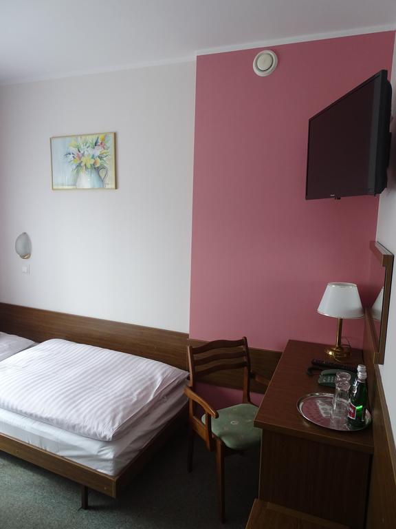 Motel 2000 Stęszew Kültér fotó
