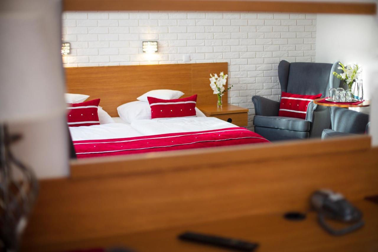 Motel 2000 Stęszew Kültér fotó