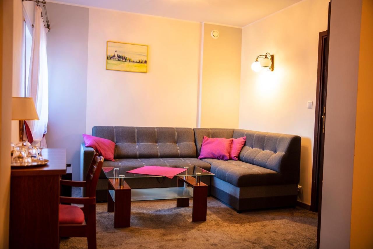Motel 2000 Stęszew Kültér fotó